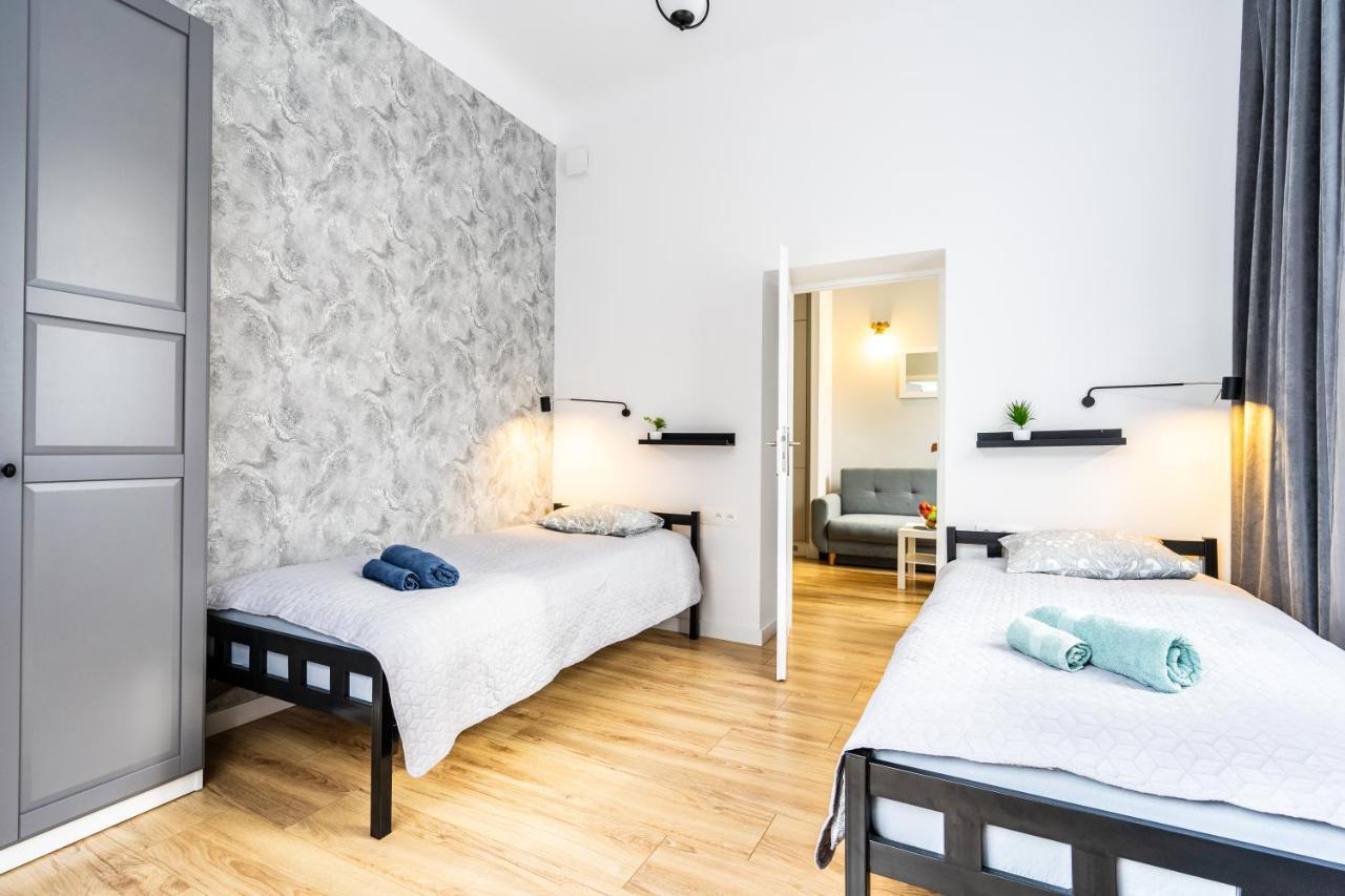 Pod Arkadami Apartment Warsaw Exterior photo