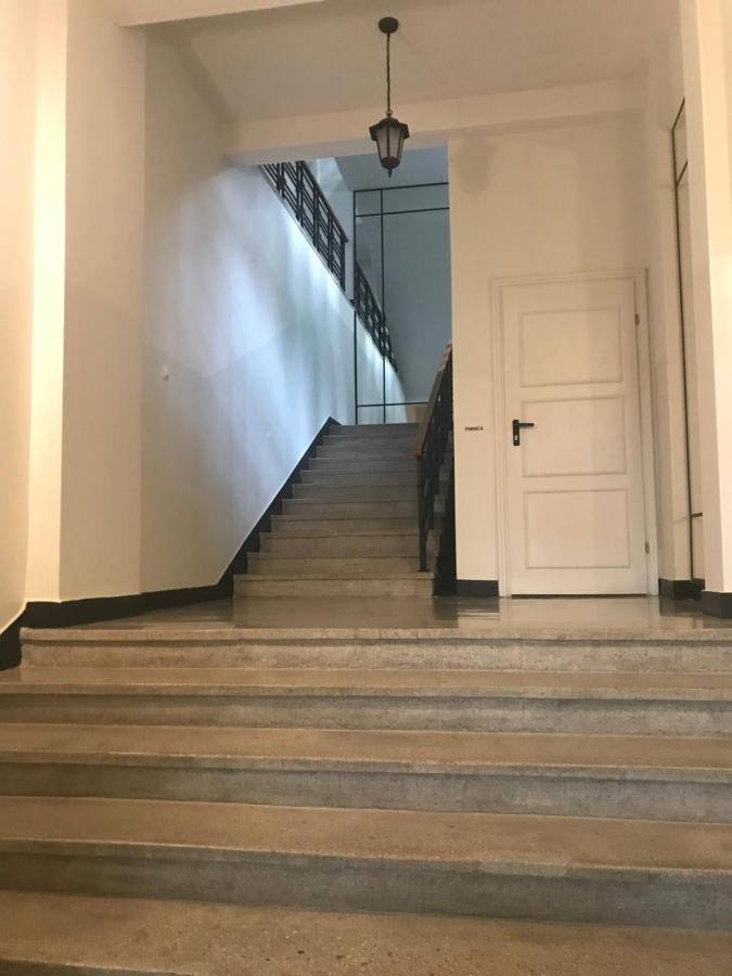 Pod Arkadami Apartment Warsaw Exterior photo
